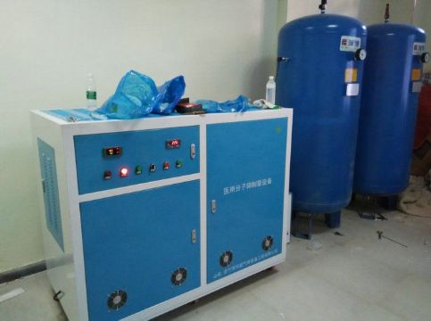 點(diǎn)擊查看詳細(xì)信息<br>標(biāo)題：云南永勝客戶(hù)定制的醫(yī)用分子篩制氧設(shè)備 閱讀次數(shù)：4228