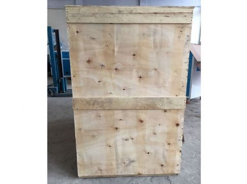 點(diǎn)擊查看詳細(xì)信息<br>標(biāo)題：三立方制氧機(jī)發(fā)貨圖 閱讀次數(shù)：3802